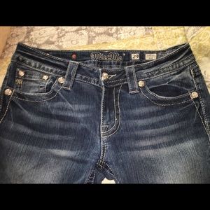 Signature boot cut miss me jeans size: 29